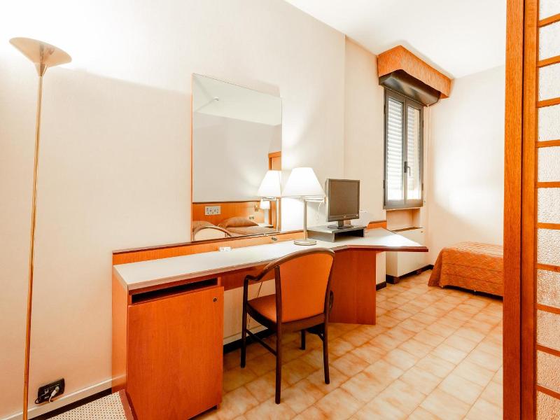 Grand Hotel Bologna Congress N Wellness image