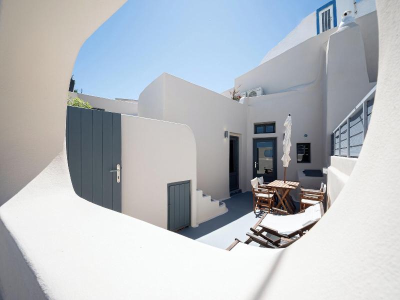 Lotza Studios — photo 26