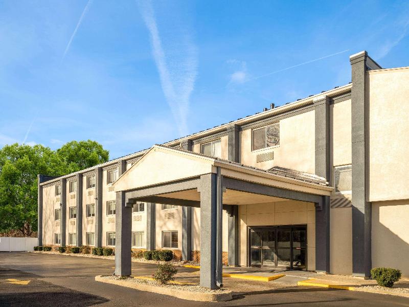 Best Western Woodstock Inn image