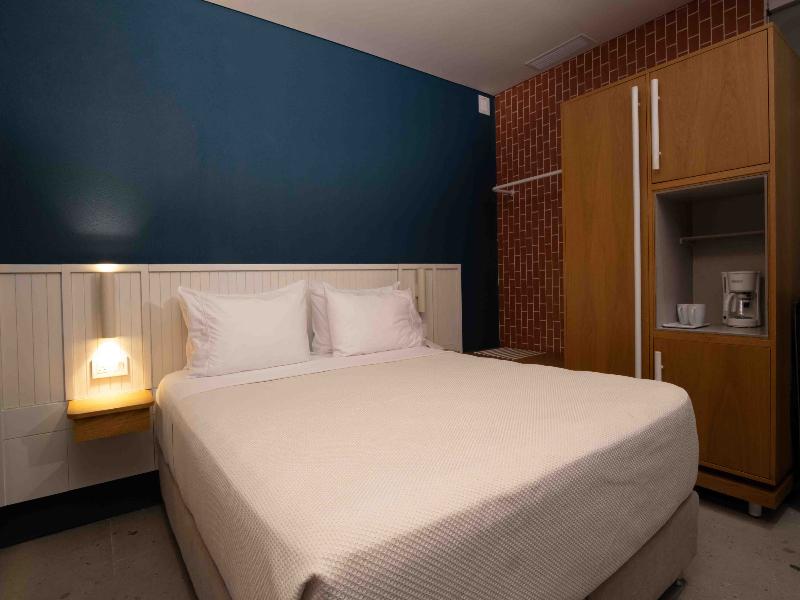 Zapadilly Tree Hotel image