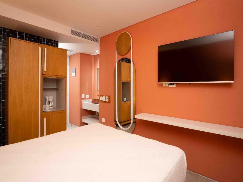 Zapadilly Tree Hotel image