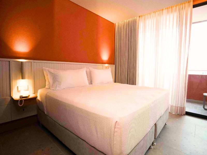 Zapadilly Tree Hotel image