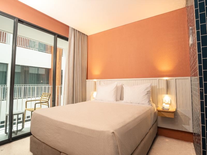 Zapadilly Tree Hotel image