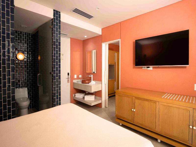 Zapadilly Tree Hotel image