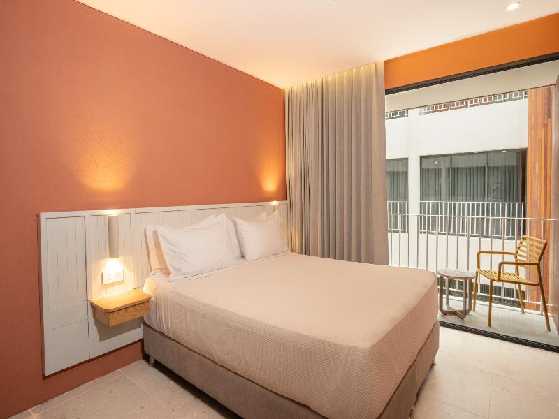 Zapadilly Tree Hotel image
