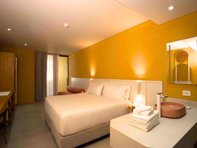 Zapadilly Tree Hotel image