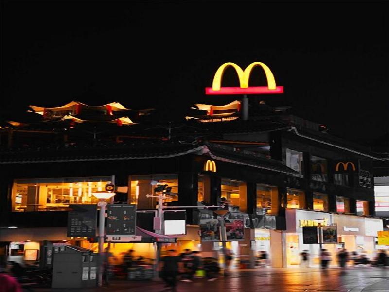 Renaissance Shenzhen Luohu Hotel image