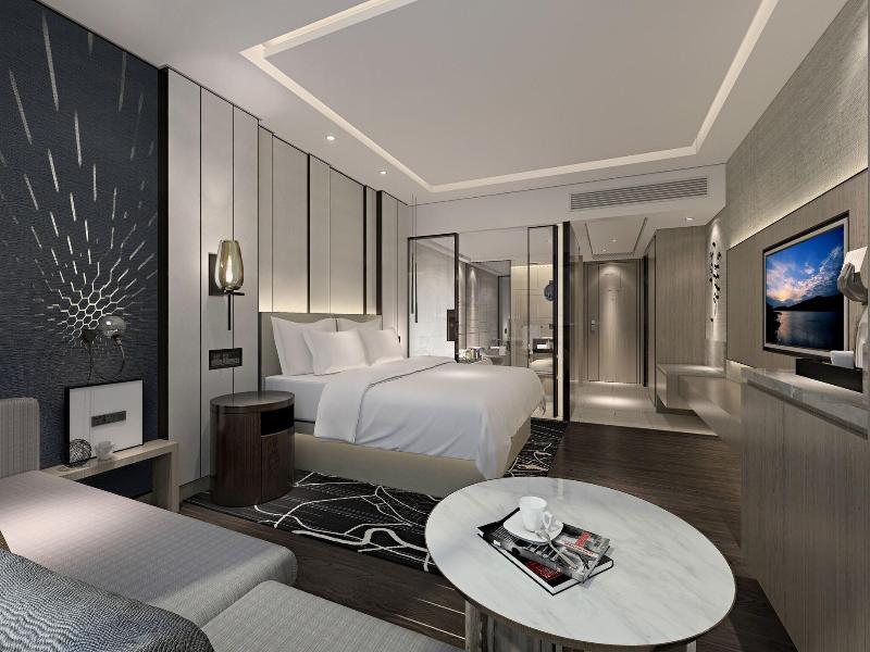 Renaissance Shenzhen Luohu Hotel image