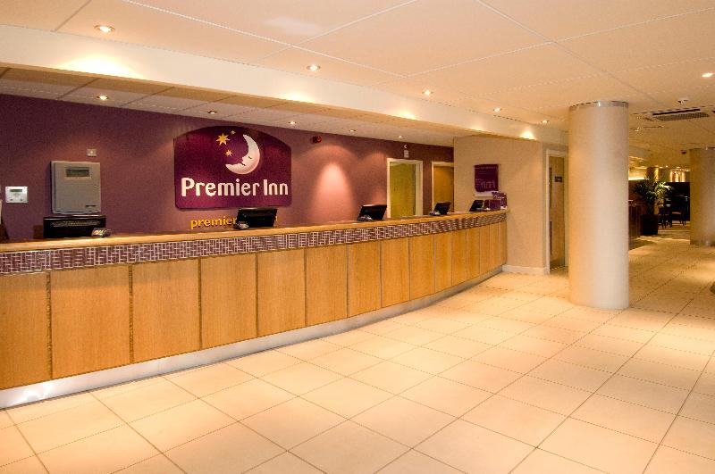 Premier Inn Manchester M56/J6 Runger Lane South image