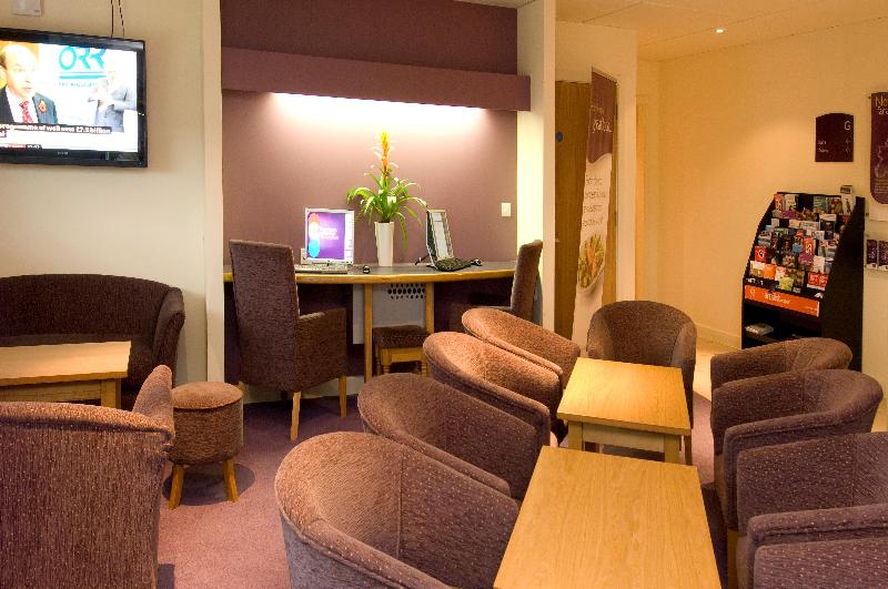 Premier Inn Manchester M56/J6 Runger Lane South image