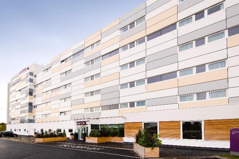 Premier Inn Manchester M56/J6 Runger Lane South image