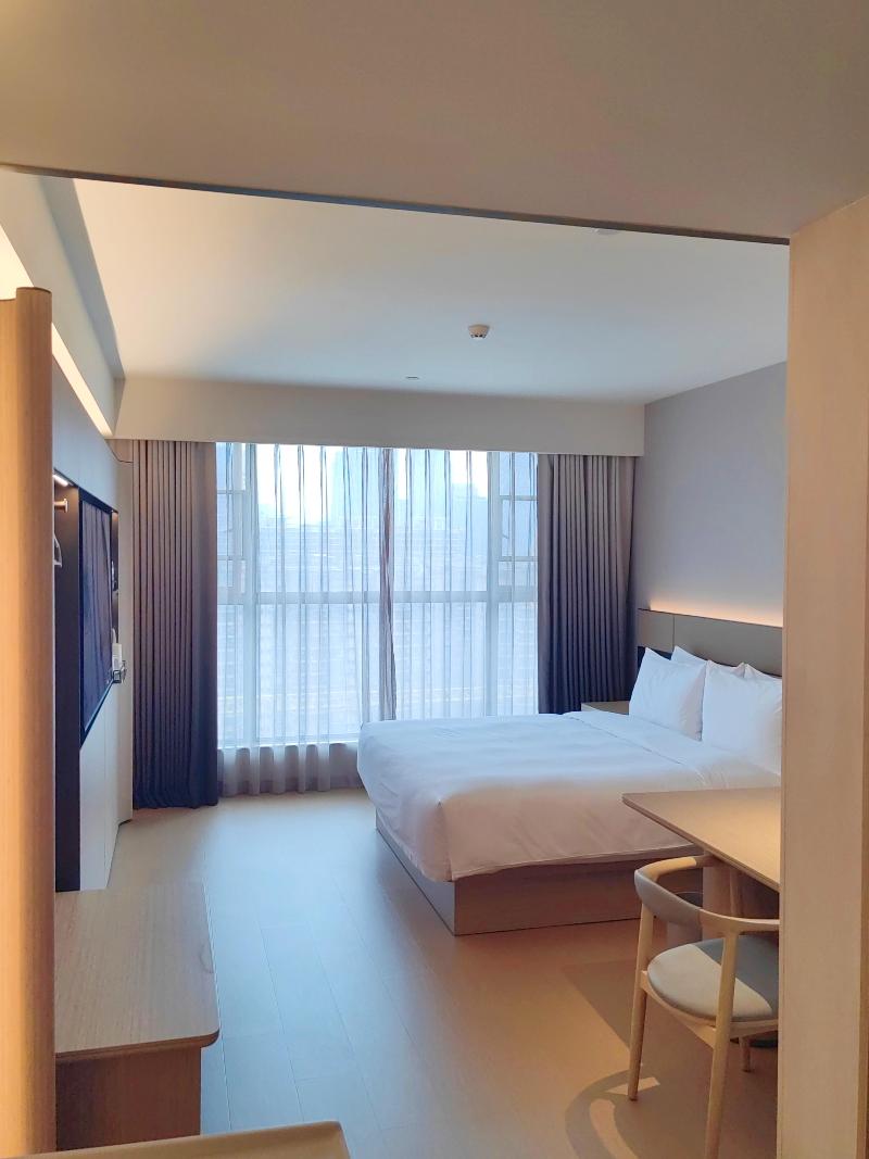 Ji hotel Guangzhou Financial City West Zhongshan  image