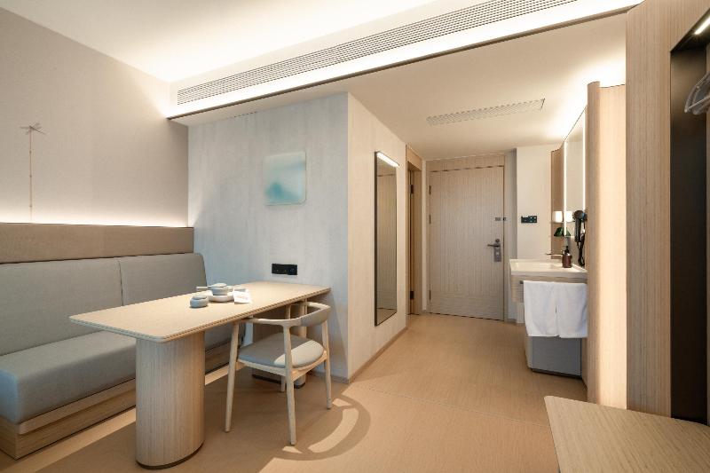 Ji hotel Guangzhou Financial City West Zhongshan  image