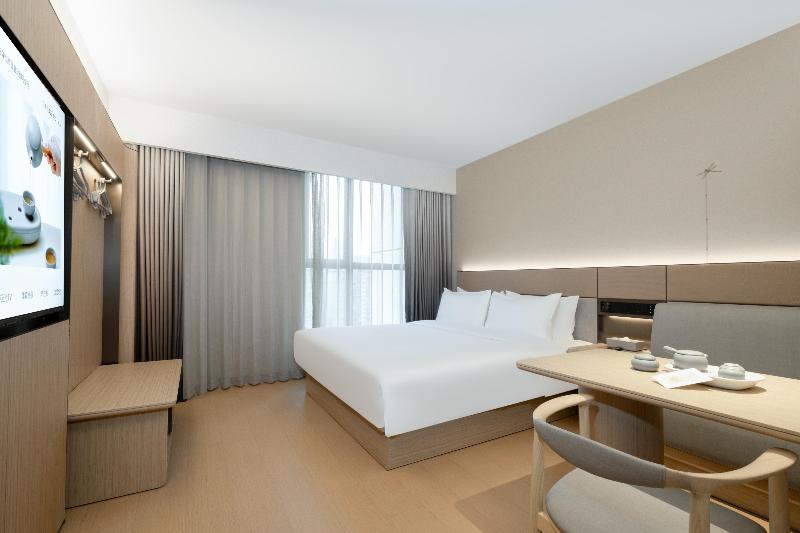 Ji hotel Guangzhou Financial City West Zhongshan  image