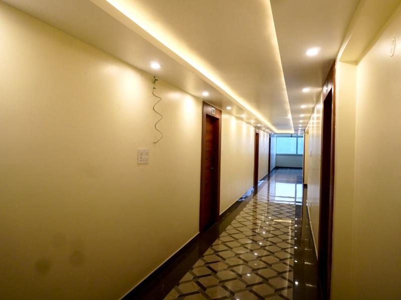 Green Hills Hotel image 2