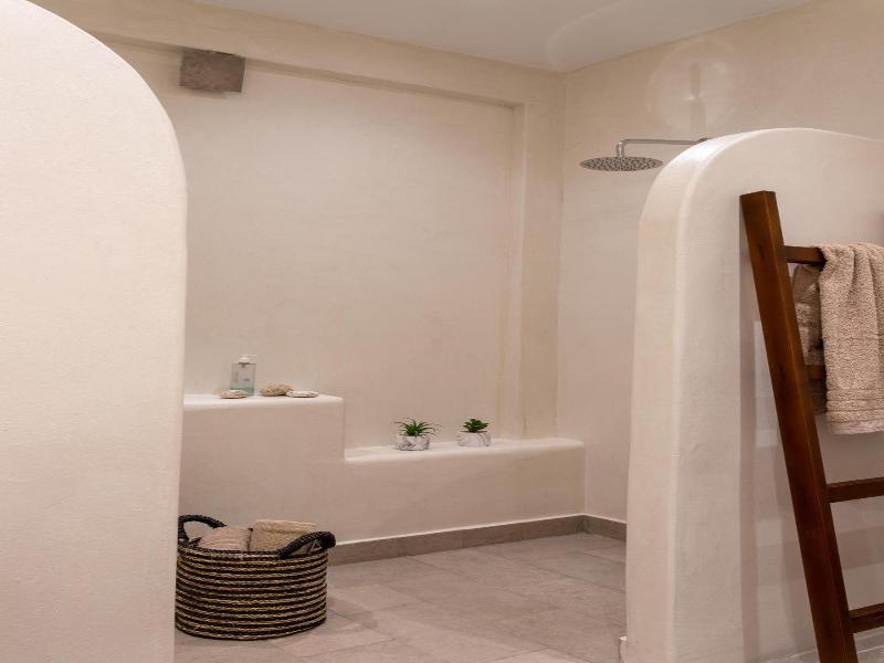 Euphoria Suites Spa image