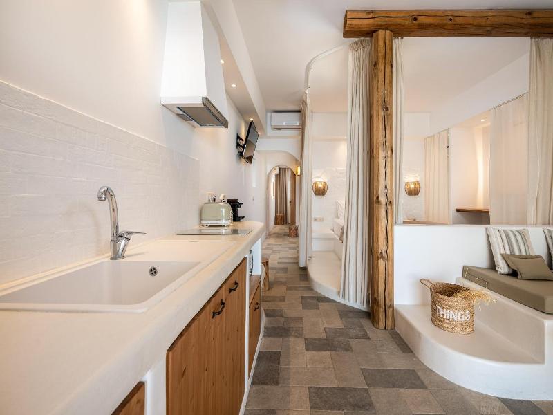 Euphoria Suites Spa image