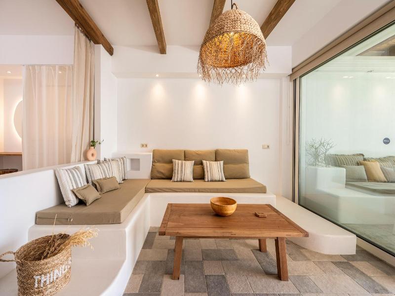 Euphoria Suites Spa image