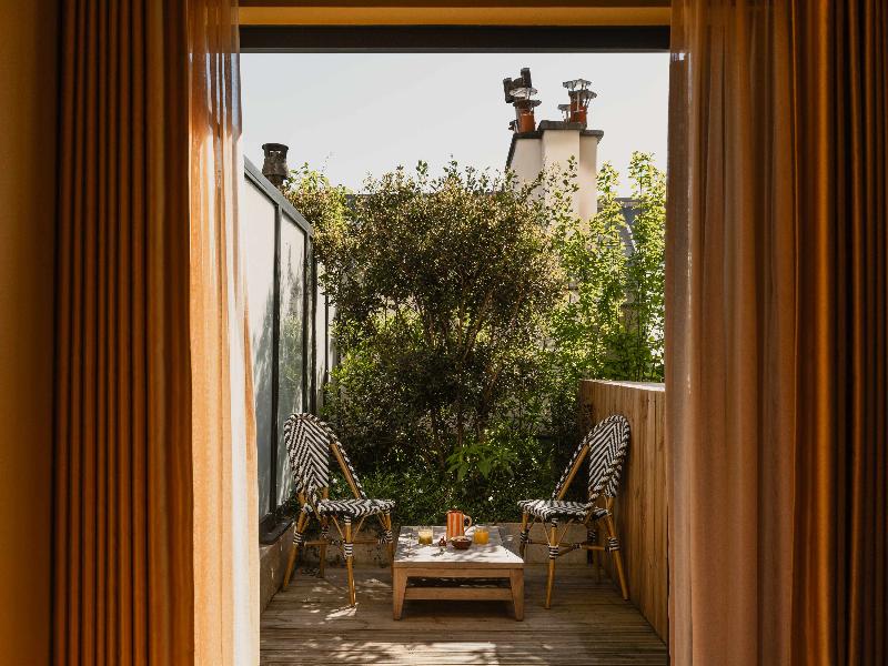 Le Jardin De Verre By Locke image
