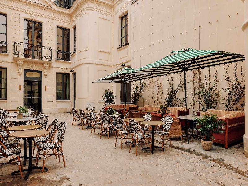 Le Jardin De Verre By Locke image