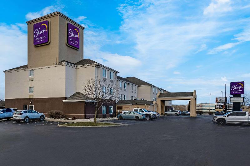Sleep Inn & Suites Green Bay South image