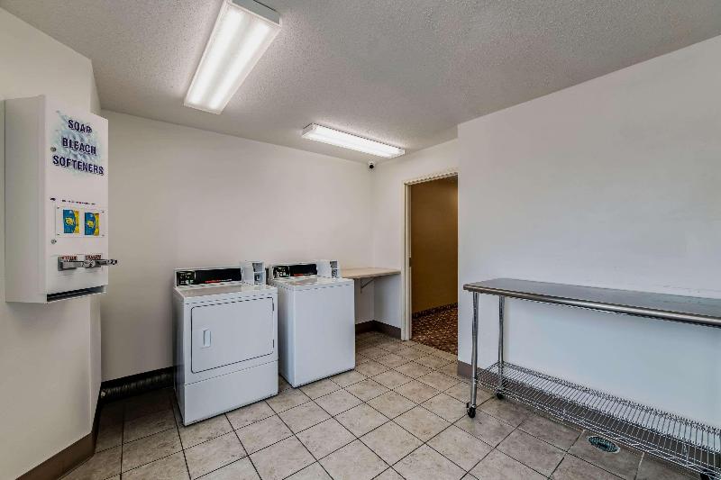 Sleep Inn & Suites Green Bay South image