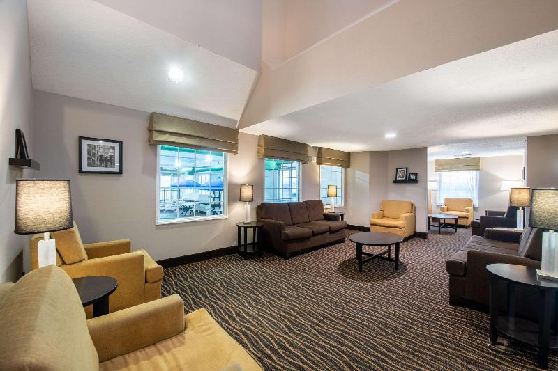 Sleep Inn & Suites Green Bay South image