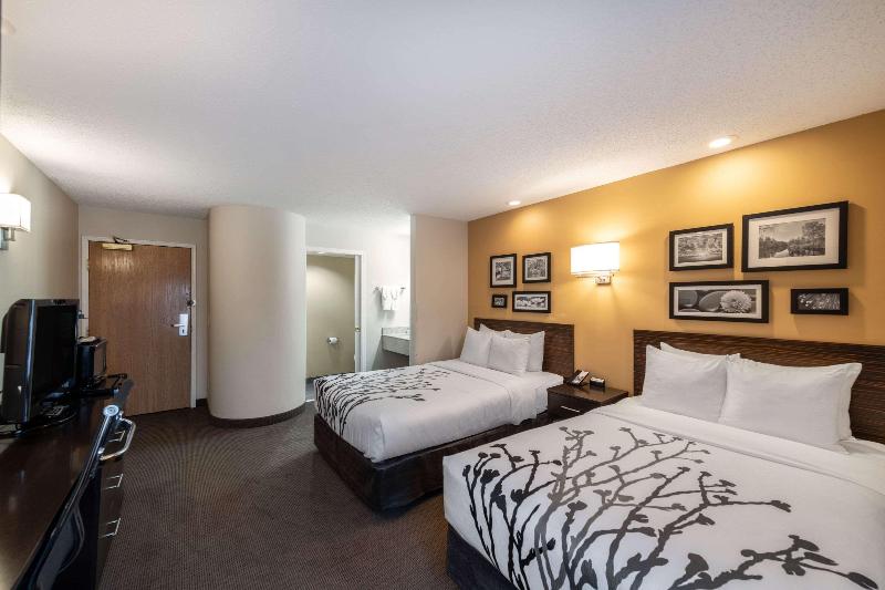 Sleep Inn & Suites Green Bay South image