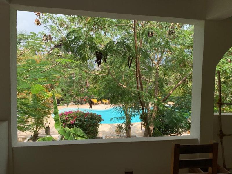 BREEZE RESIDENCE  image