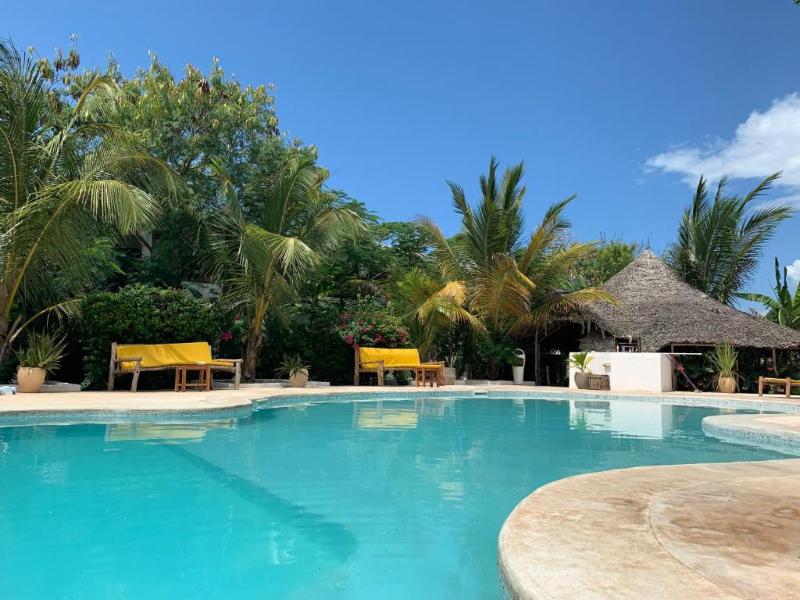 BREEZE RESIDENCE  image