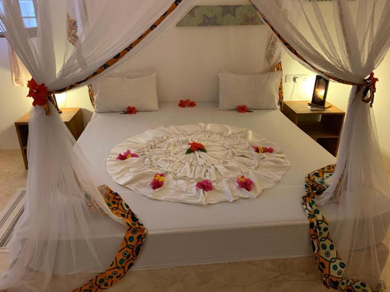 BREEZE RESIDENCE  image