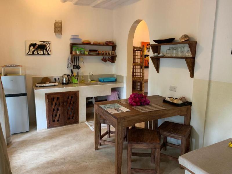 BREEZE RESIDENCE  image
