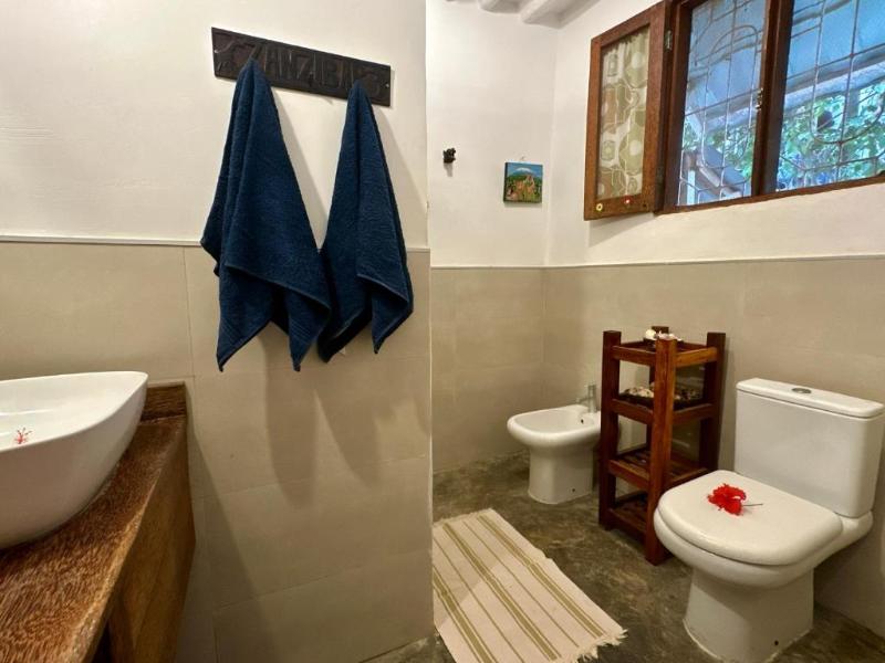 BREEZE RESIDENCE  image