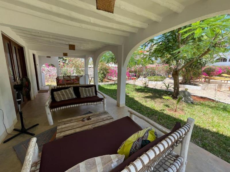 BREEZE RESIDENCE  image