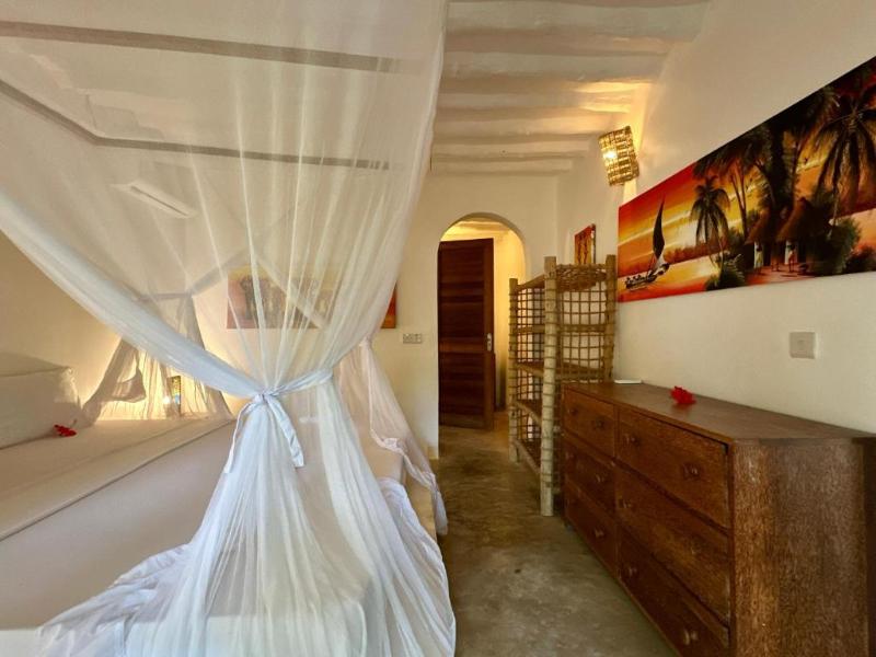 BREEZE RESIDENCE  image