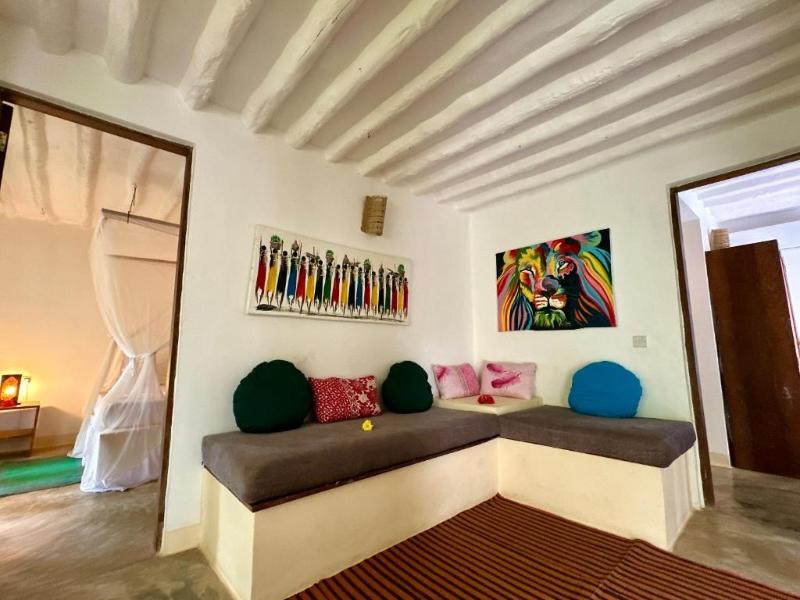 BREEZE RESIDENCE  image