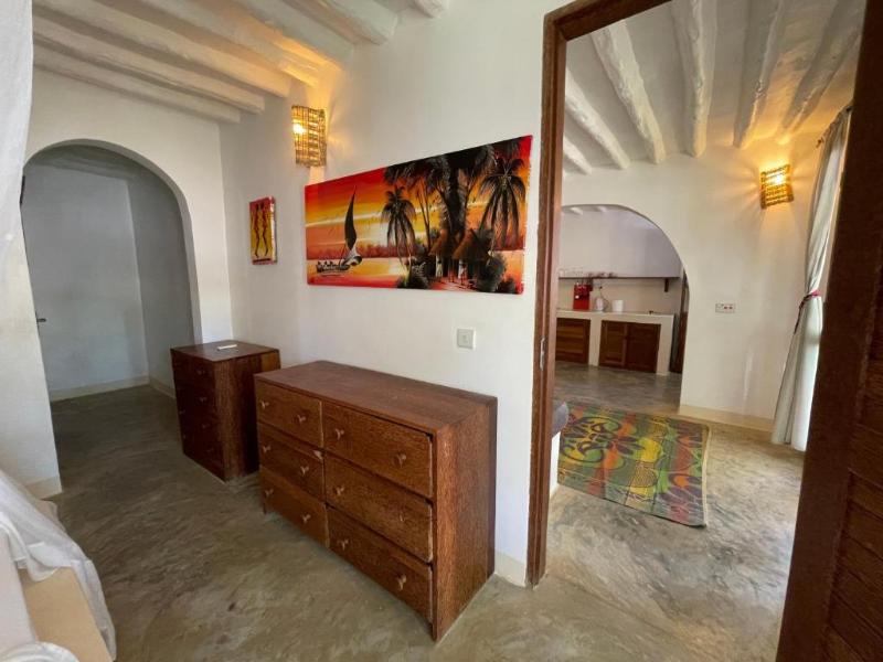 BREEZE RESIDENCE  image