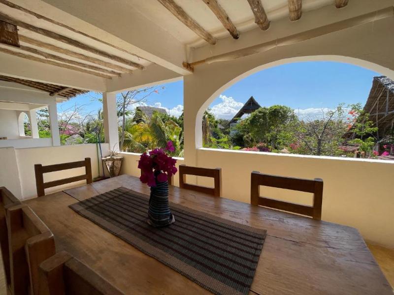 BREEZE RESIDENCE  image