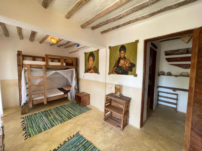 BREEZE RESIDENCE  image