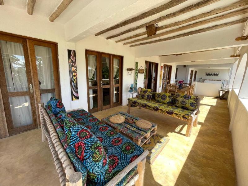 BREEZE RESIDENCE  image
