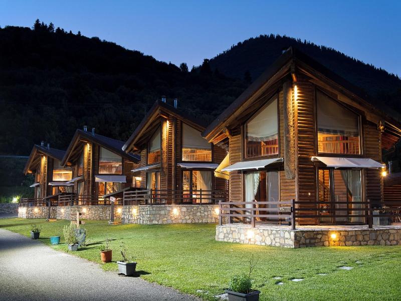Natura Chalets