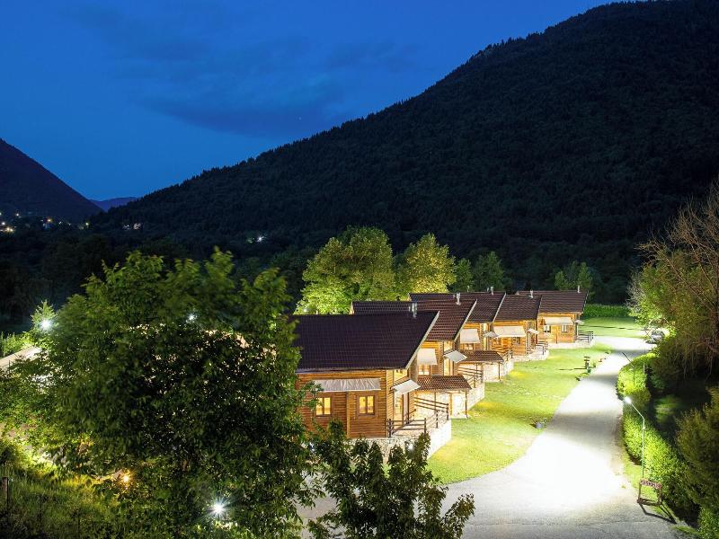 Natura Chalets