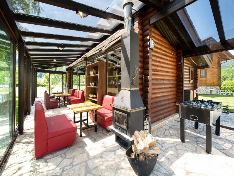 Natura Chalets