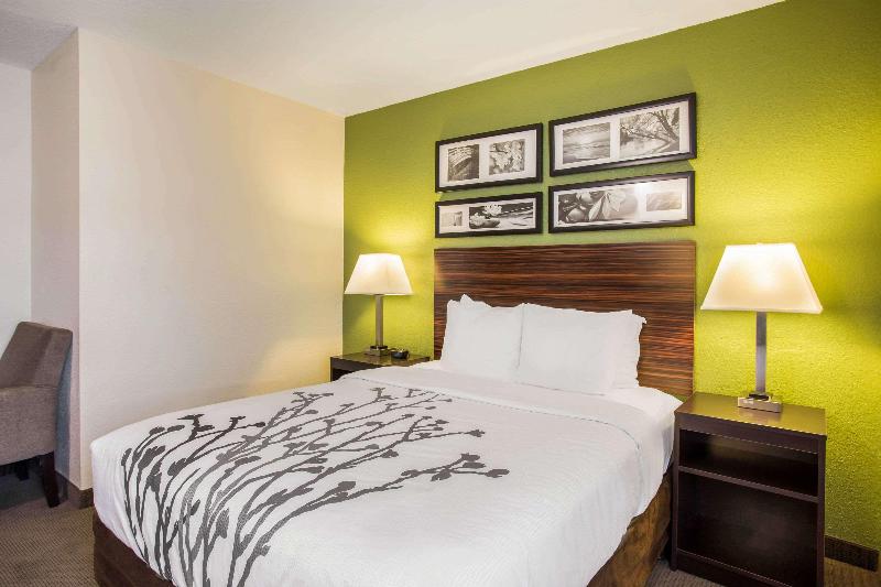 Quality Inn Kansas City International Airport image
