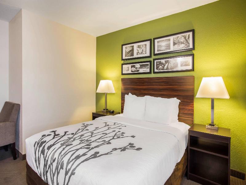 Quality Inn Kansas City International Airport image