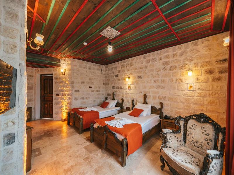 Cappatria Cave House image