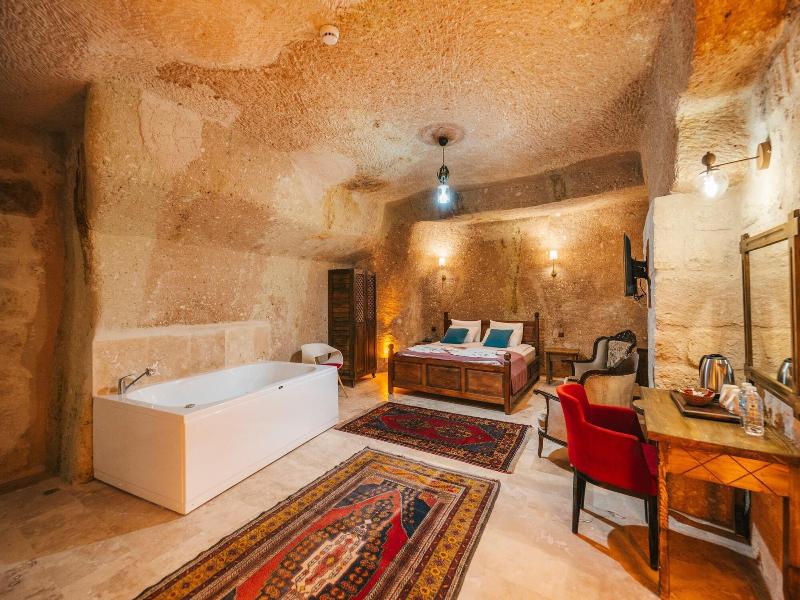 Cappatria Cave House image