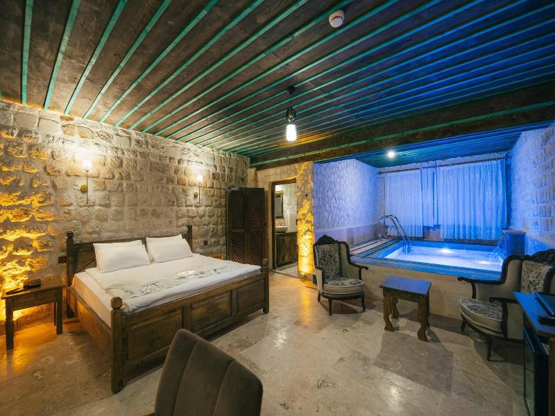 Cappatria Cave House image