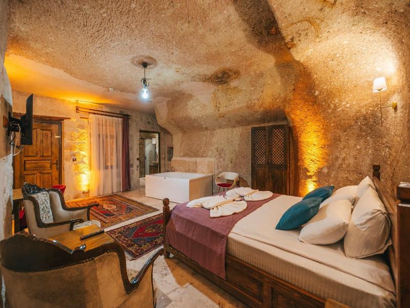 Cappatria Cave House image