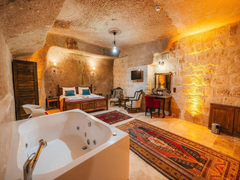 Cappatria Cave House image
